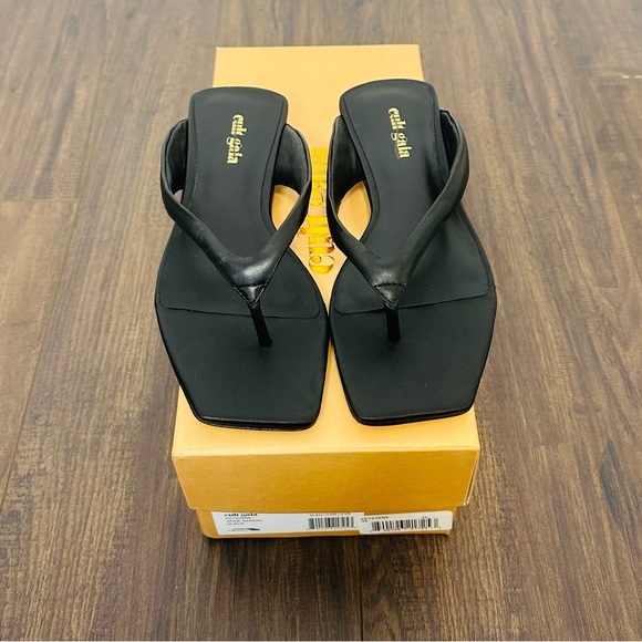 Cult Gaia Jasie Sandal - Picture 3 of 8